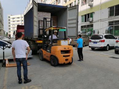 Production Line LED Linear Batten Light Fixture shipment and transportation Production Line LED Linear Batten Light Fixture shipment and transportation